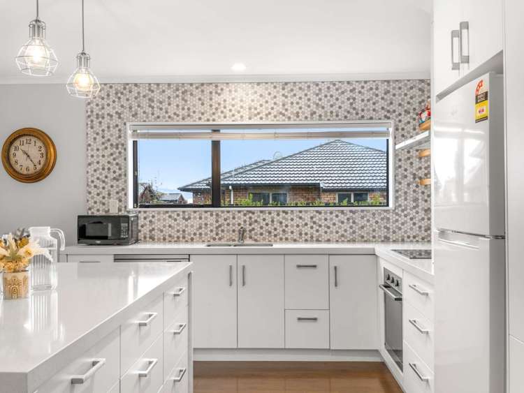 22C Dickens Street Owhata_4