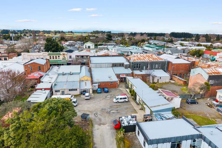 McGruers, Broadway Marton_7