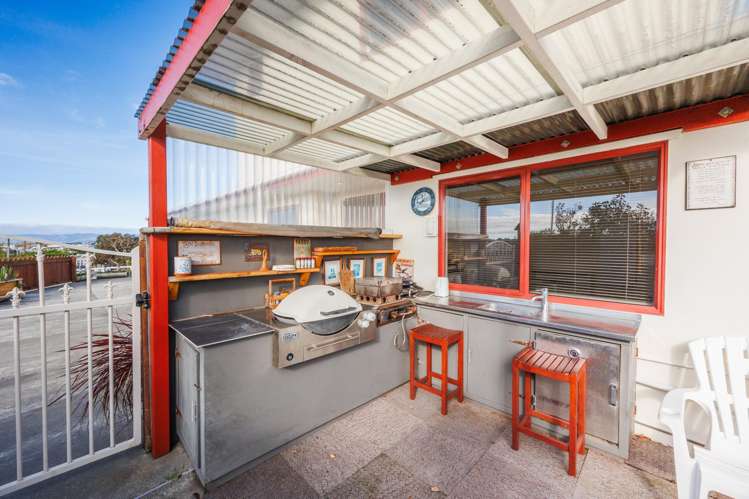 12 Robbie Street Foxton Beach_19