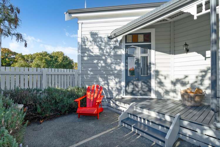 260 High Street North Carterton_17