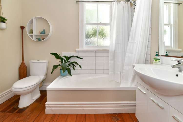 25 Kowhai Street Helensville_12