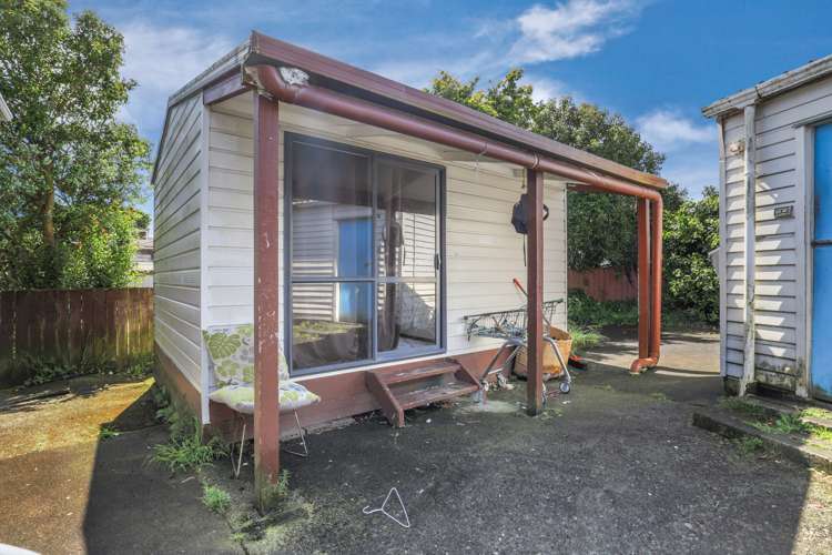 7 Slim Place Clendon Park_6