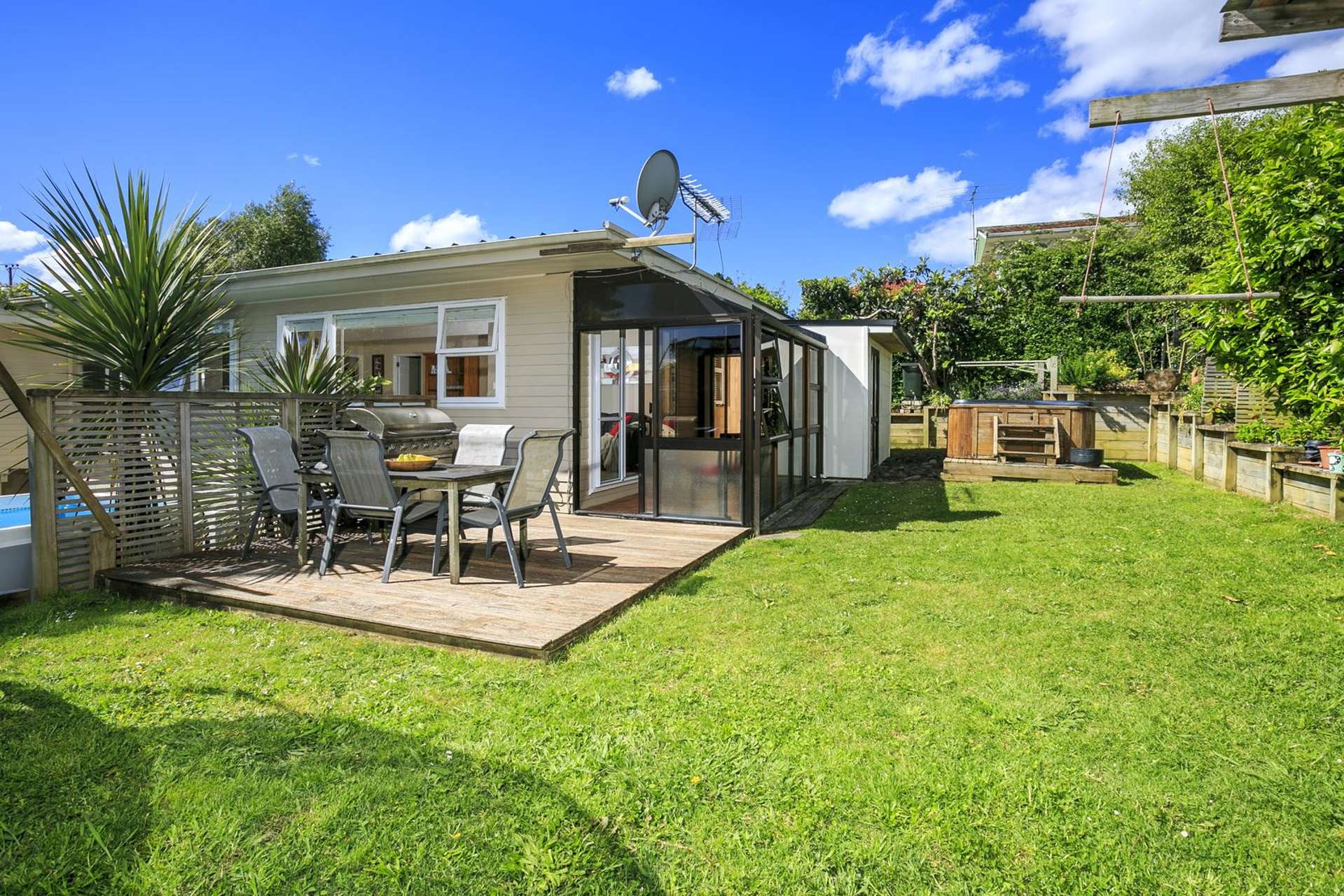 2/8a Harley Road Hauraki_0