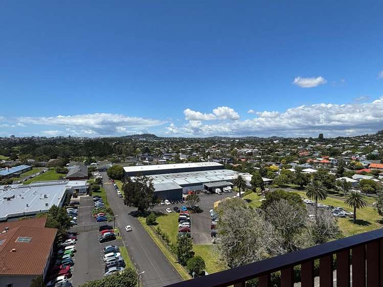 803/2B Te Ara Taurapa Point Chevalier_14