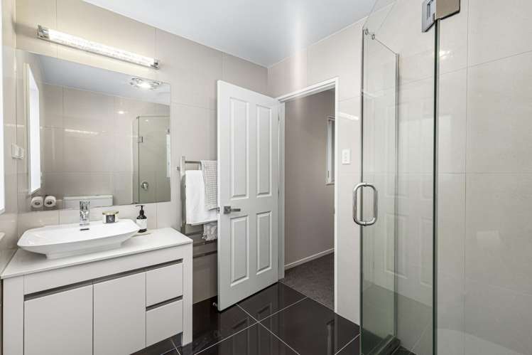 28 Hetherington Road Ranui_18