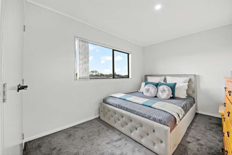 2/7 Duke Street Papakura_11