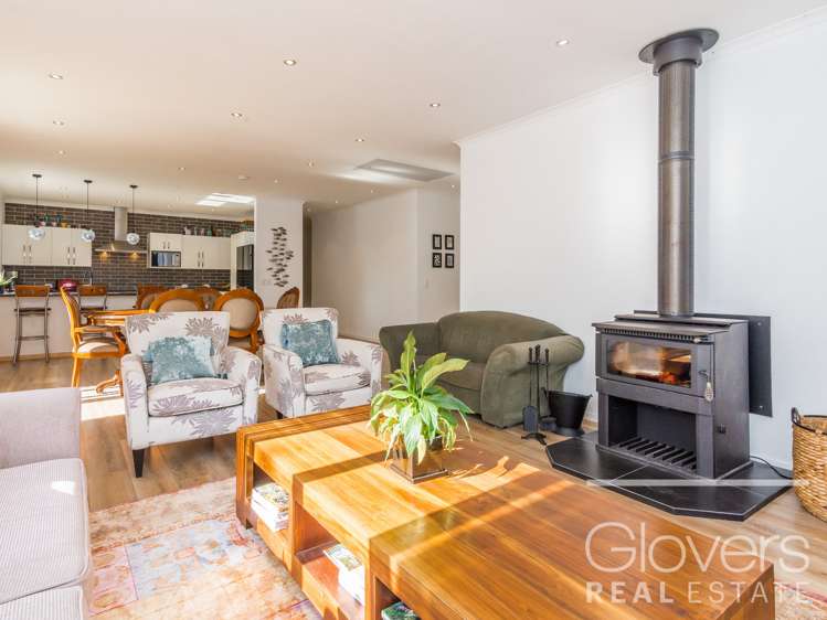 8 Duffy Road Waitakere_4