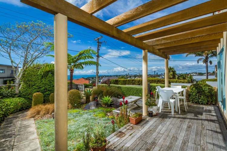 1/44 Seaview Road Castor Bay_23