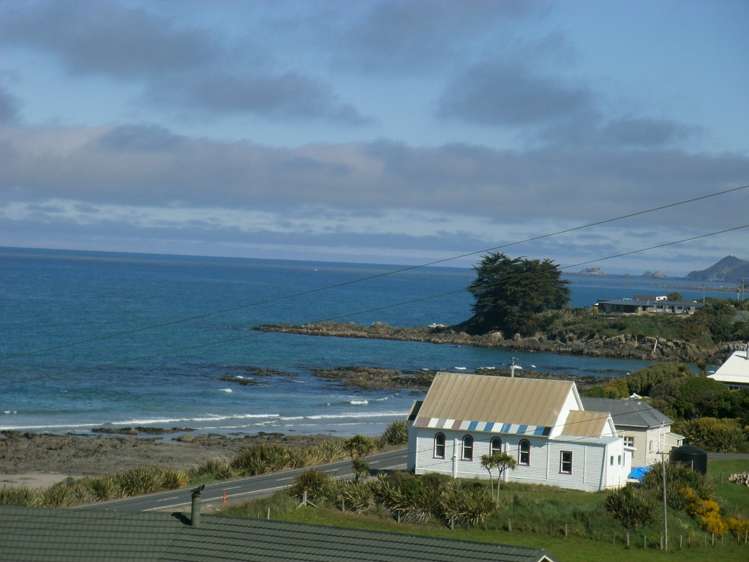 16 Selsea Street Kaka Point_8