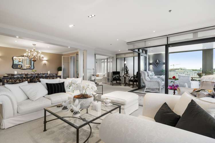 8c/36 James Cook Crescent Remuera_7