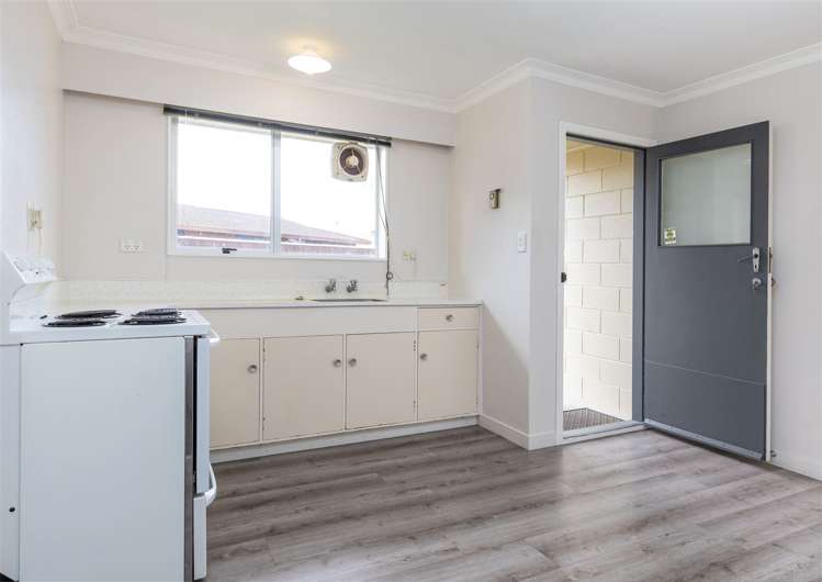 1/22 Snowden Crescent Islington_10