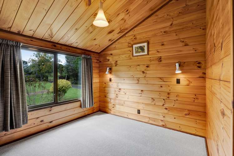 65 Veale Road New Plymouth_16