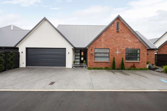 Supreme Townhouse – Cambridge Park