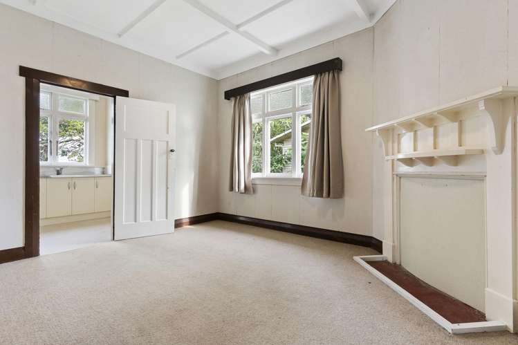 301 Mount Albert Road_4