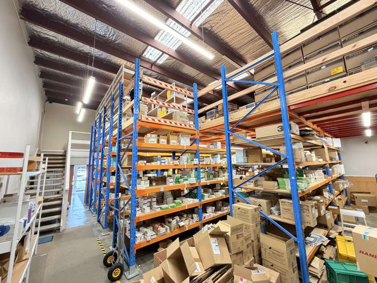 4 and 5/110 Whakatiki Street Trentham_3