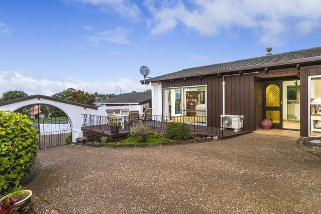 8 Stapleford Crescent Browns Bay_2