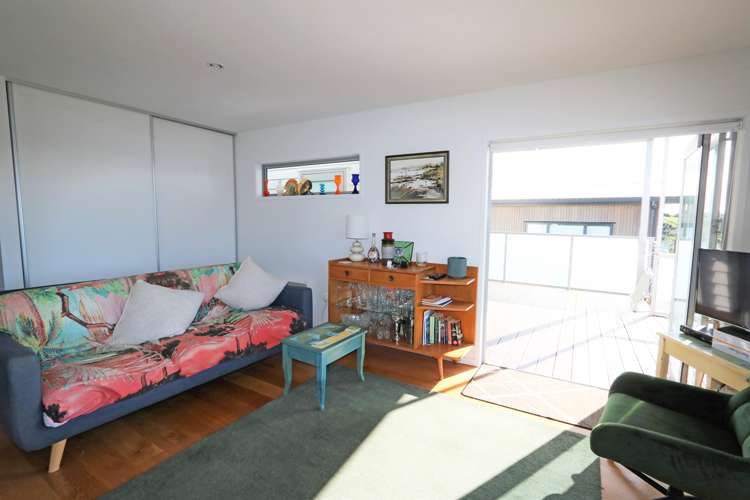 27 Taranga Road Langs Beach_5