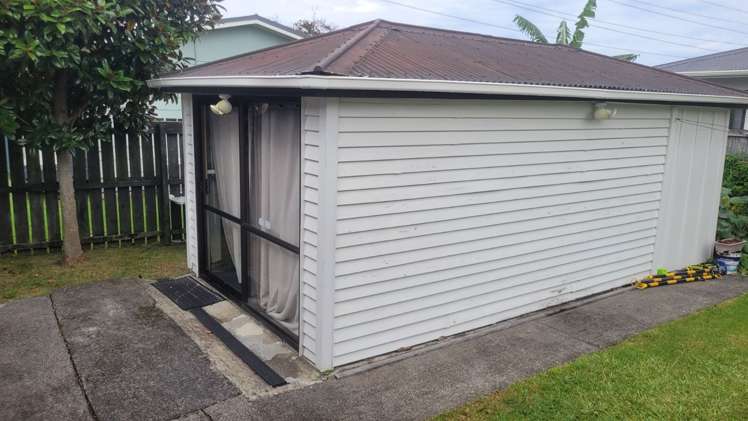  2/256 Porchester Road Takanini_17