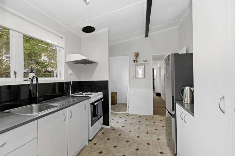 14 Matariki Grove Wainuiomata_10