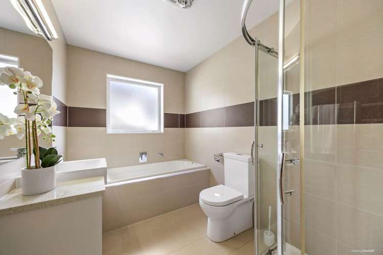 80 Kaipatiki Road Glenfield_23