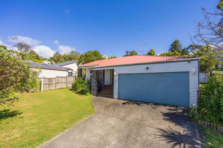 27 Greenvalley Rise Glenfield_1