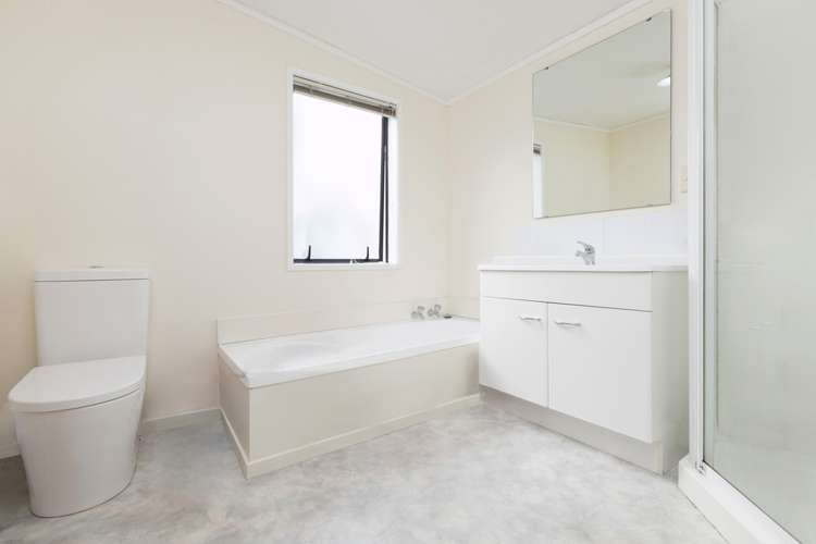 10/61a Birkdale Road Birkdale_6