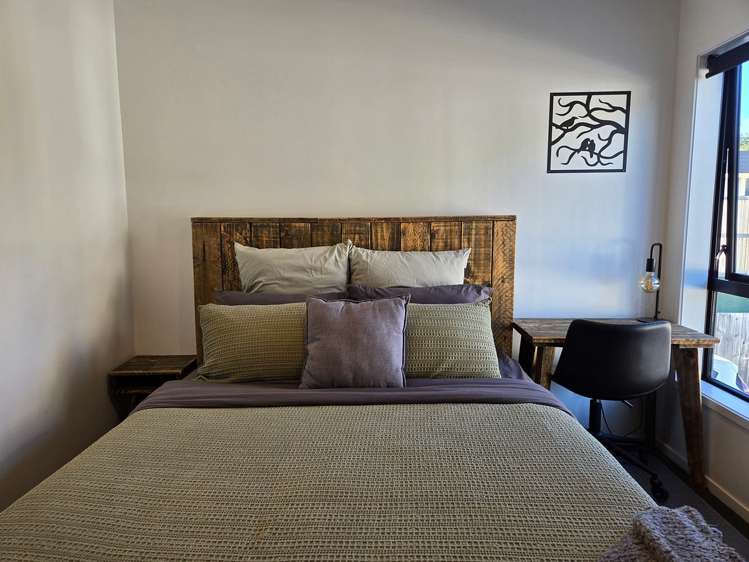 9/14 Ruakiwi Road Hamilton Lake_11