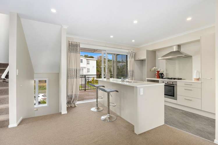 60 Arrowsmith Drive_5