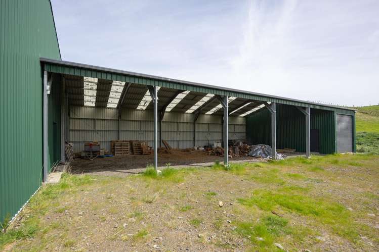 137 Zigzag Road Pohangina Valley_15