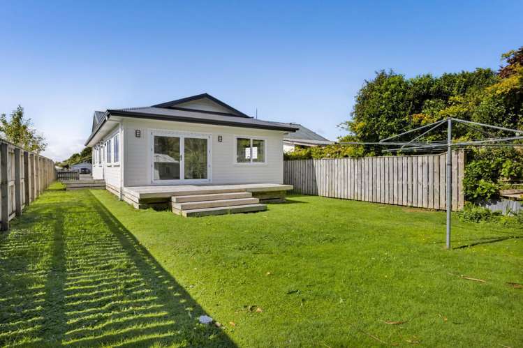 11 Orlando Street Stratford_13