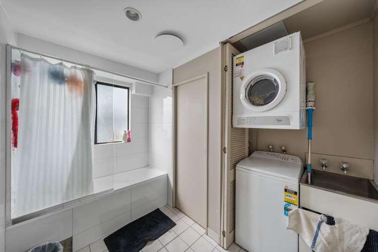 Unit 10B/6 Whitaker Place Grafton_11