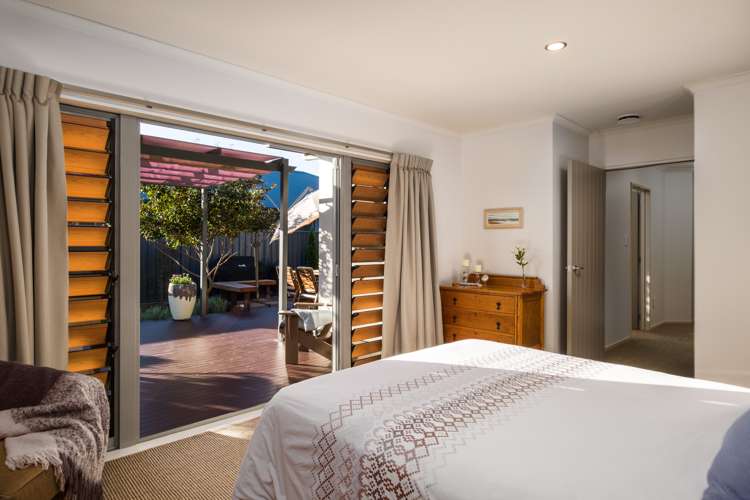 3 Pohutukawa Grove Lytton West_17
