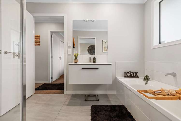 57 Benmore Crescent Pyes Pa_17