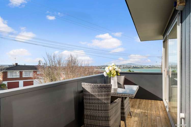2/111 Sylvan Avenue Northcote_9