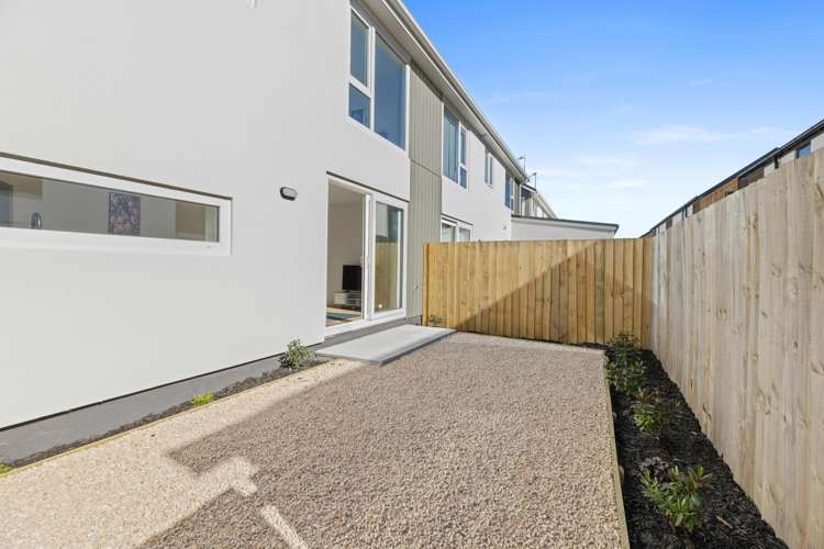 2/61 Waltham Road Sydenham_13