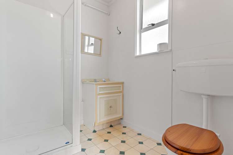 83 Victoria Street Carterton_11