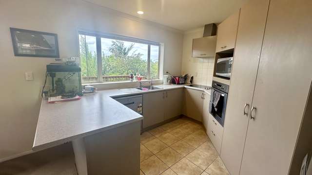 23 Chesterfield Way Orewa_3