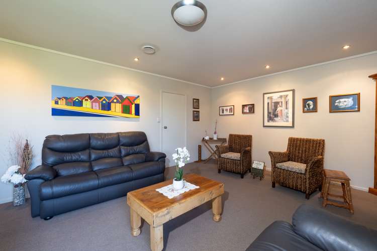 165 Middle Road Allenton_8