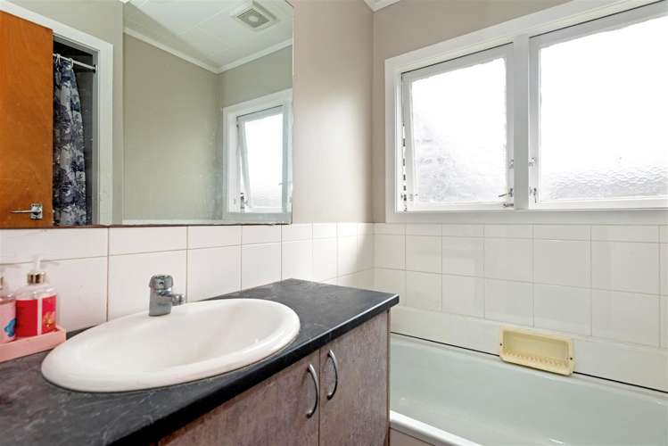 1 Donna Street Outer Kaiti_11