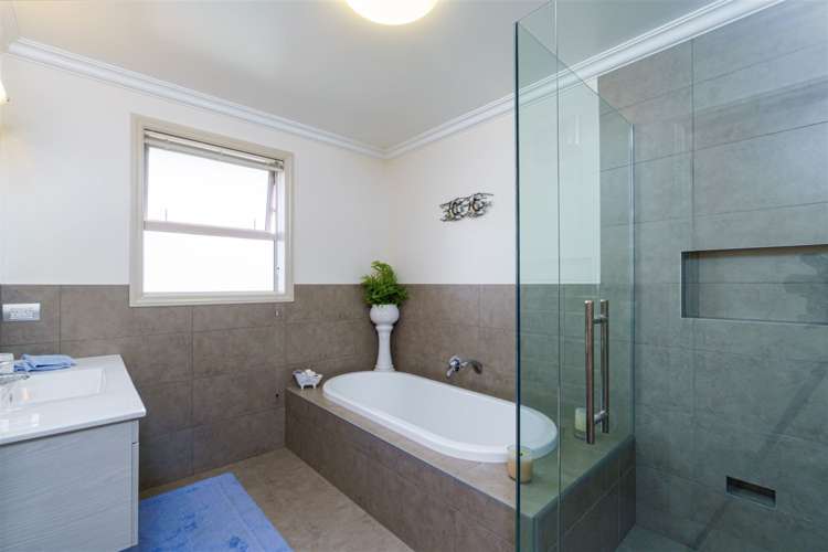 10 Larch Crescent Alexandra_18