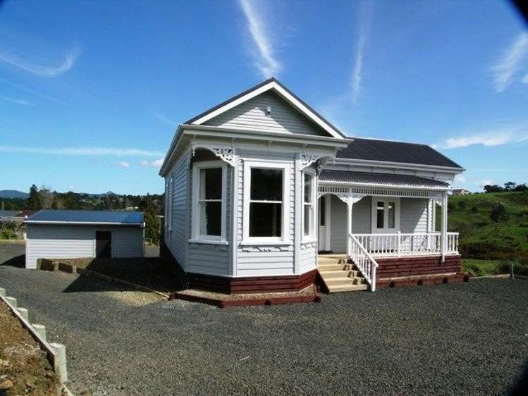 305 Birdwood Road Massey_13