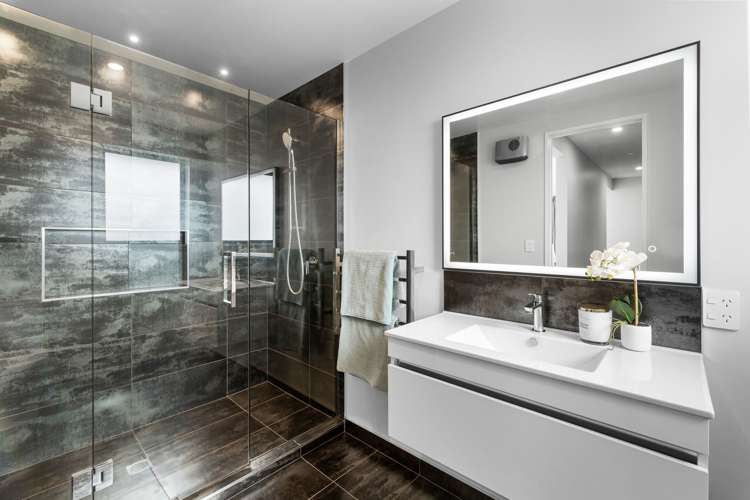 3 Roles Way Rolleston_24