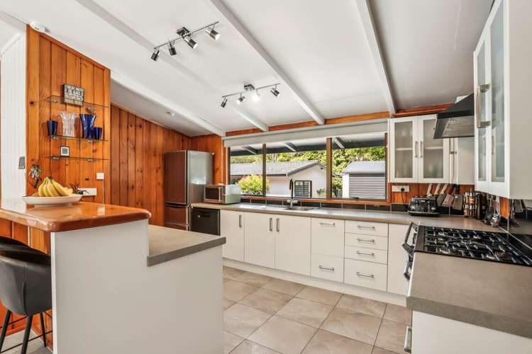 23-25 Mountain Road Henderson Valley_12