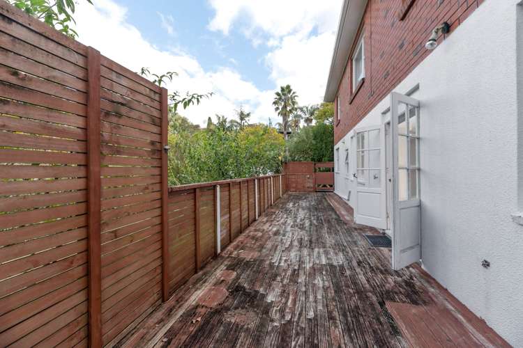 42 West Lynn Road Titirangi_20