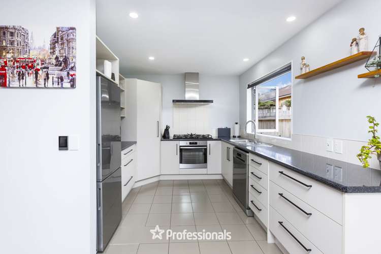 16 Mcewen Crescent Riverstone Terraces_5