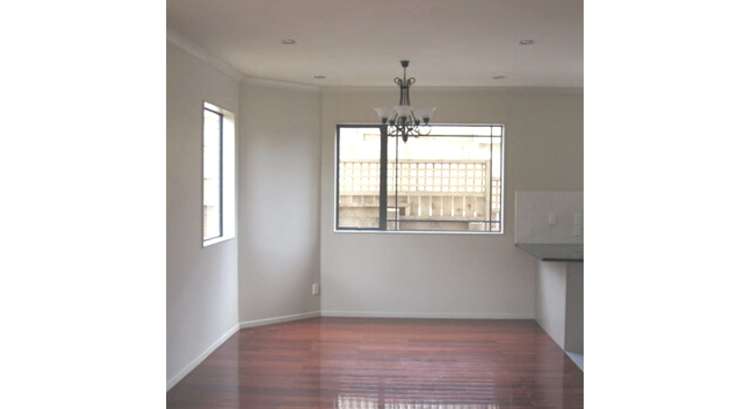 17a Hayr Road Three Kings_11