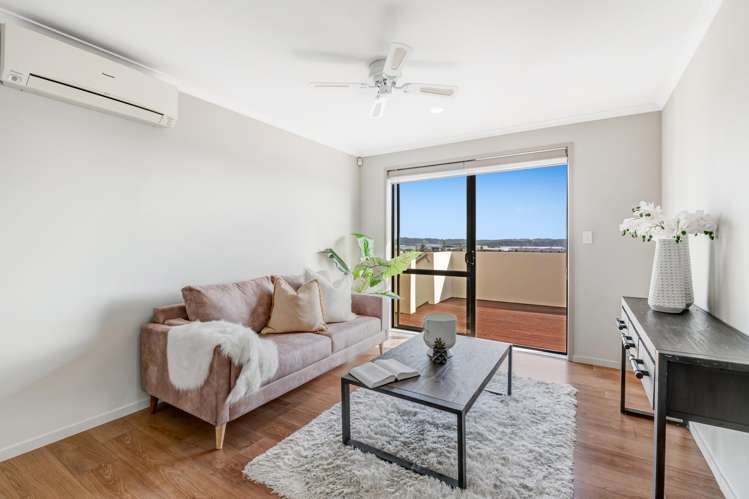 35 Black Teal Close Unsworth Heights_5