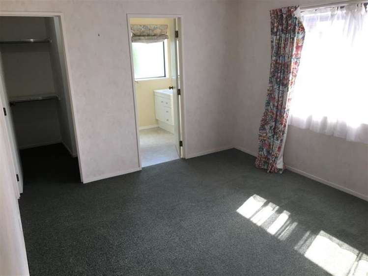 8 Lancewood Lane Roslyn_4