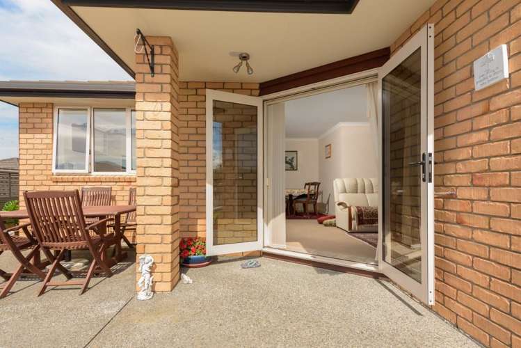 14/17 Simmonds Grove Greerton_7