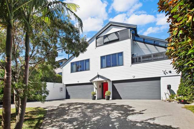 Unrivalled Masterpiece with 4-Car Garage In Howick